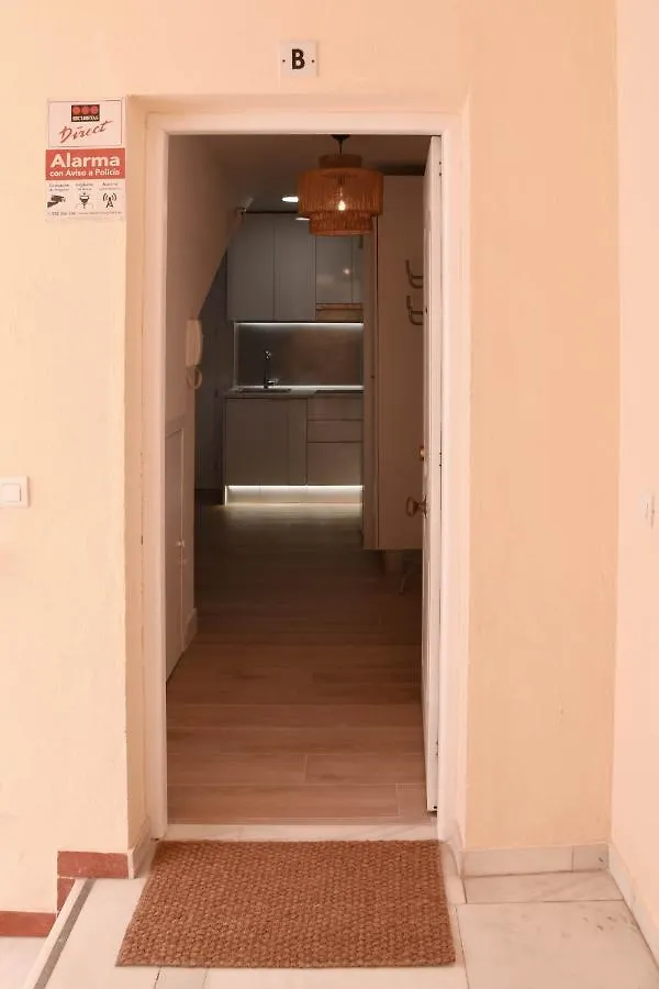 Holidays2Malaga Trinidad Renovated 1 Bedroom Penthouse Close To City Center